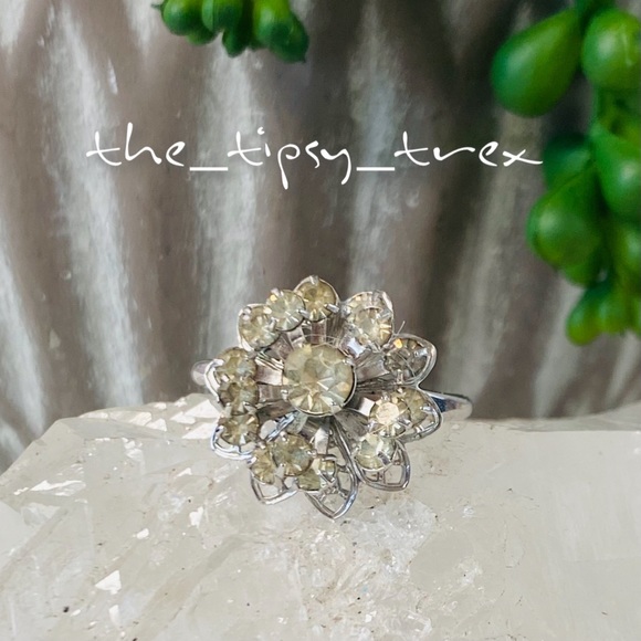 Vintage Jewelry - SOLD Vintage Rhinestone Flower Cocktail Ring Adjustable